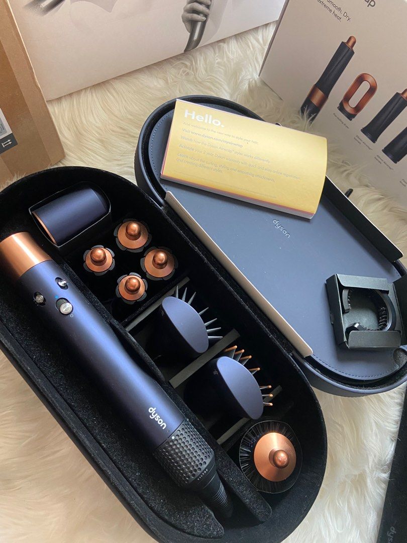 Dyson sales complete set