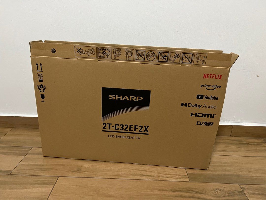 Empty 32 inch tv box, TV & Home Appliances, TV & Entertainment, TV ...