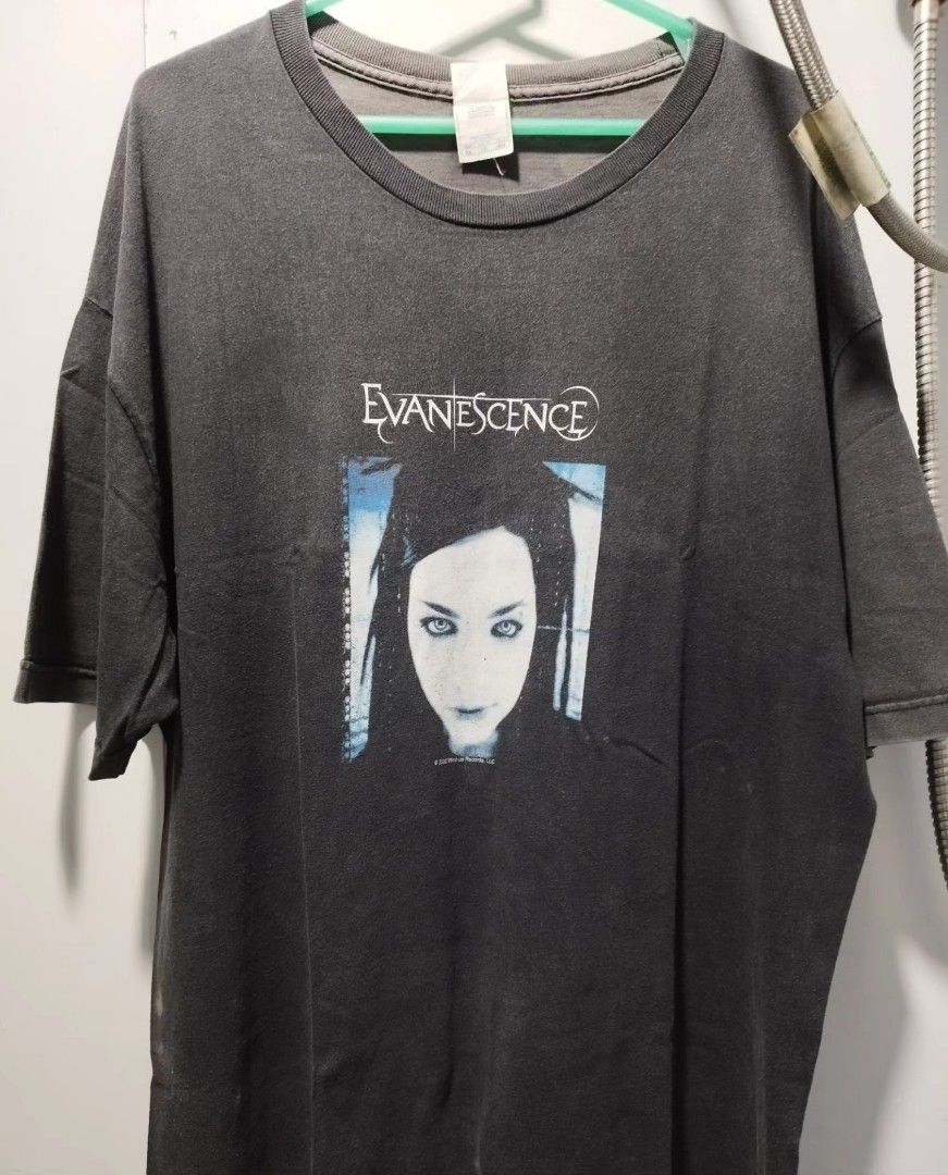 Evanescence (Category: Activewear) located in Quezon City. Submitted by panicbuyer461 (Listing ID 1258540974, Image 3). Description: Evanescence 23x32 licensed to Wind Up records dated 2003 issue: faded.