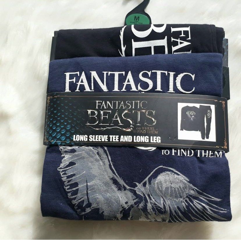 Fantastic Beast men’s pyjamas set (Category: Sleep and Loungewear) located in Makati City. Submitted by ShopbyCaza (Listing ID 1258403266, Image 1). Description: Please read 📌 Last price is posted 📌 Low ballers will be ignored 📌 Shipping fee is at the shopper’s expense 📌 No return policy 📌 Please check photo for measurements Thank you.