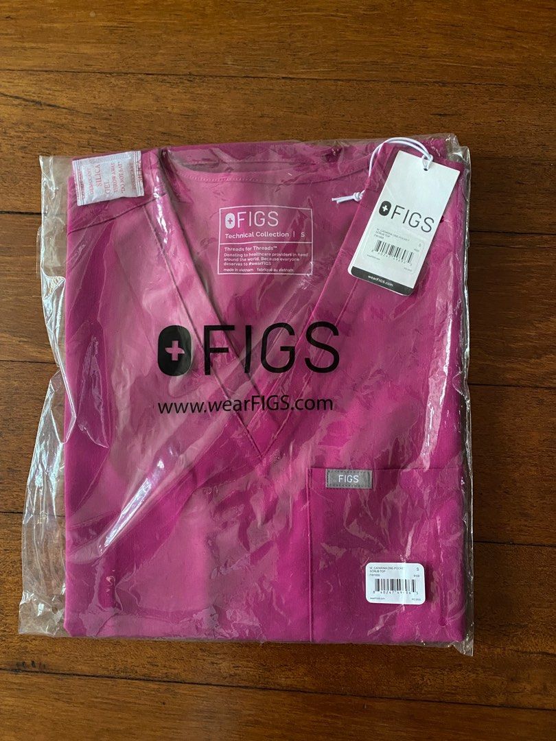 Figs Catarina Scrub Top in Raspberry Sorbet, Women's Fashion, Tops