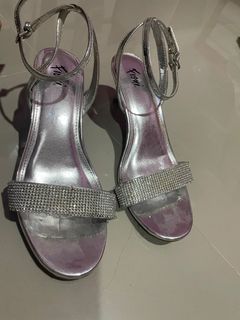 fioni silver high heels kondangan