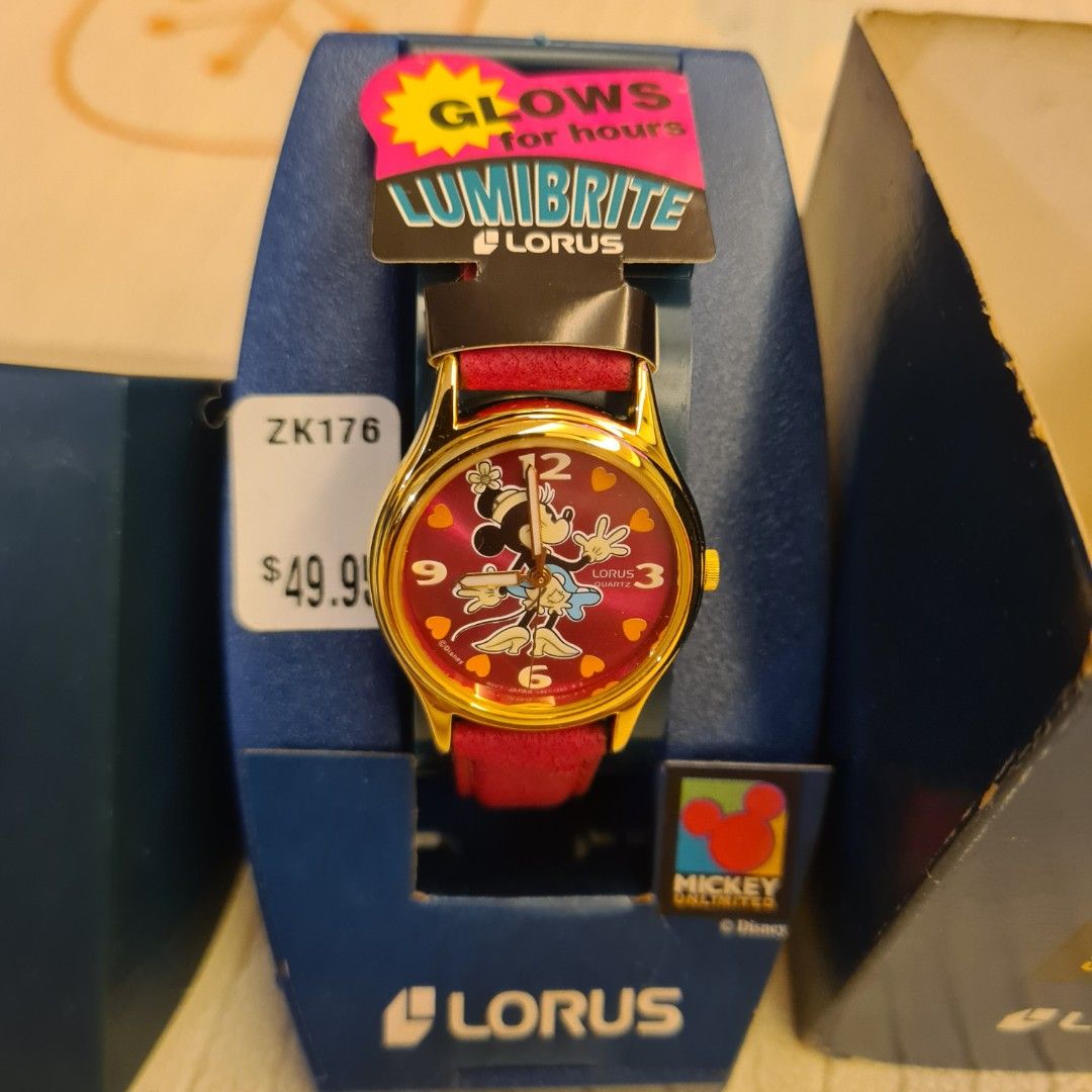 FREE TRACKABLE SHIPPING Vintage Lorus Disney Mickey Unlimited