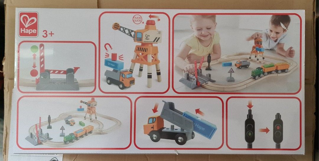 Crossing & Crane Train Set by Hape main image 1