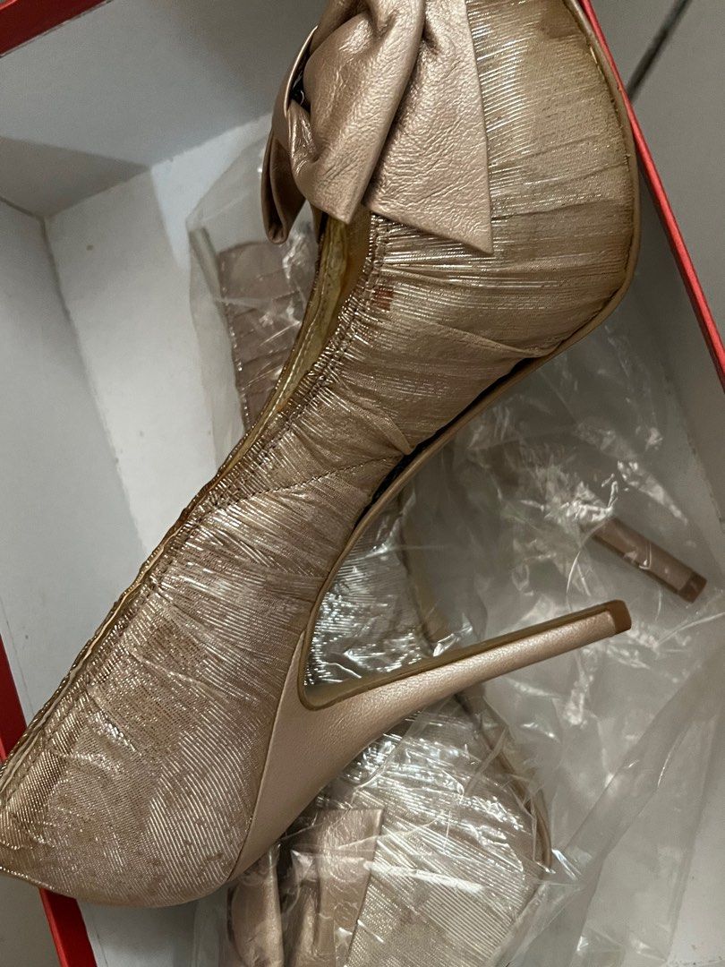 Heels Nine West 7.5 size
