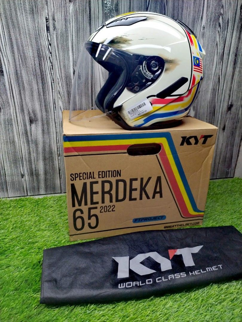 Helmet motorcycle KYT MERDEKA 65 EDITION, Men's Fashion, Activewear on