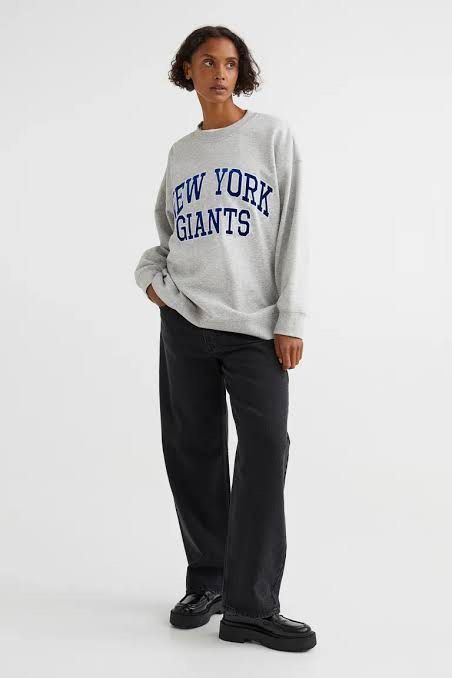 H M NFL OVERSIZED SWEATSHIRT Women s Fashion Tops Other Tops on Carousell