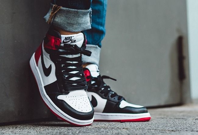 Nike air jordan 1 satin black toe cheap