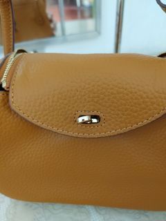 Found an affordable hermes mini lindy inspired purse at @cln.ph