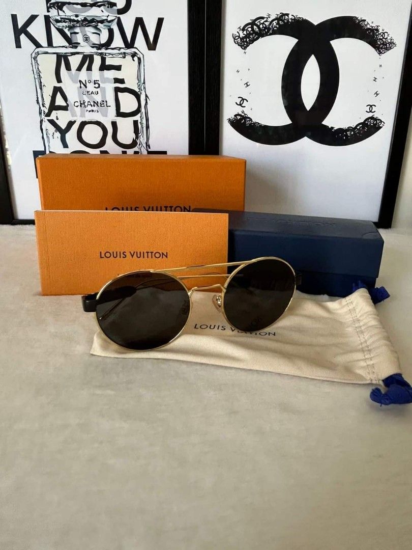 Louis Vuitton My LV Chain Round Sunglasses Gold Metal. Size W