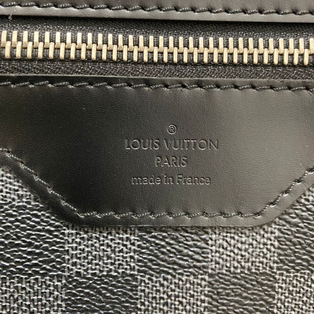 Louis Vuitton Damier Graphite Canvas Daniel GM Messenger Bag Louis