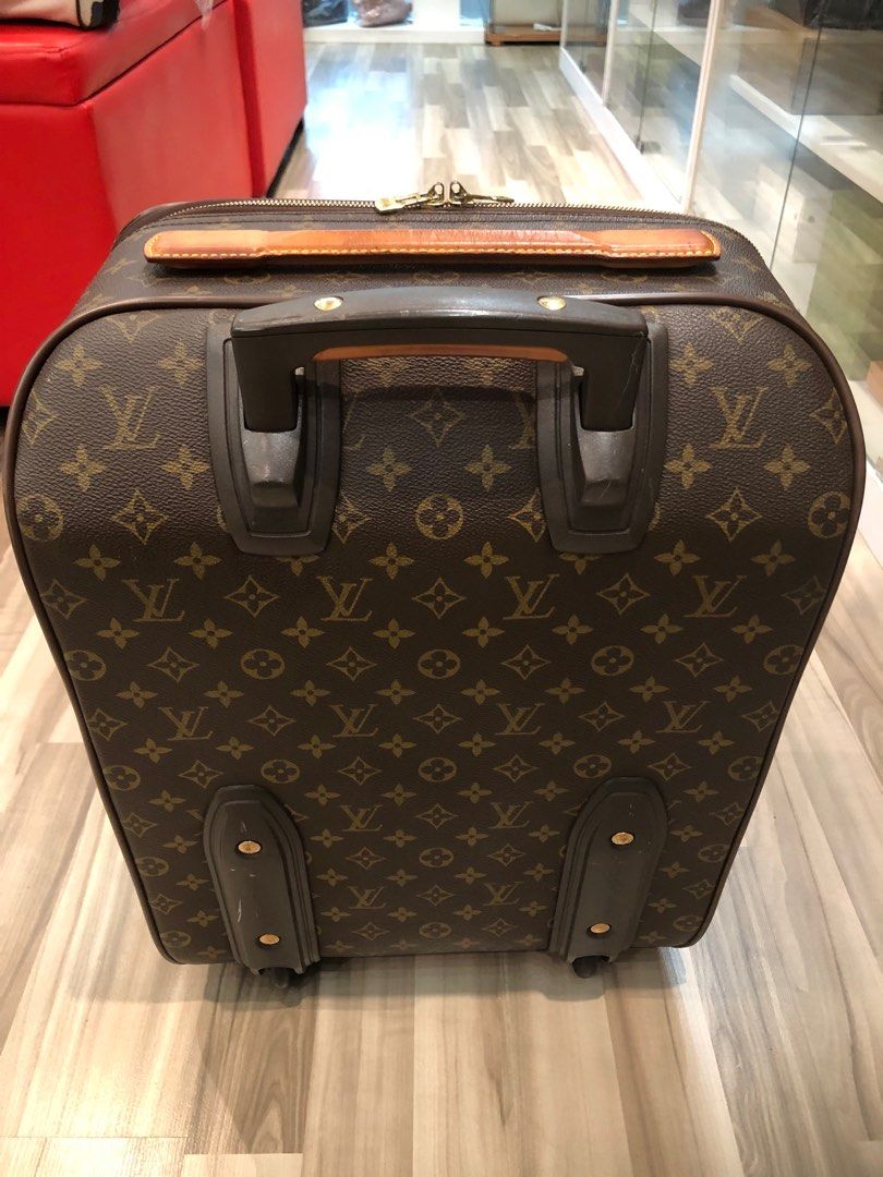 Shop Louis Vuitton Luggage & Travel Bags (N23209, N23209) by HOPE