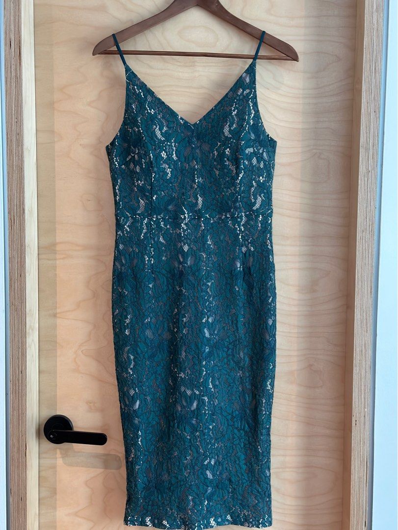 Love Bonito Almeria Padded Lace Dress M Women s Fashion Dresses