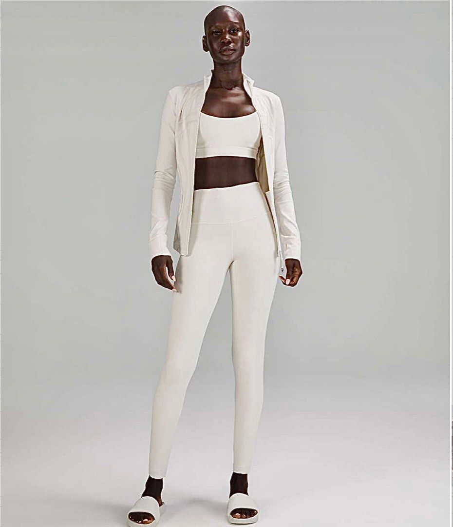 size 8/L BNWT] lululemon Align SHR 28” (bone), Women's Fashion, Activewear  on Carousell