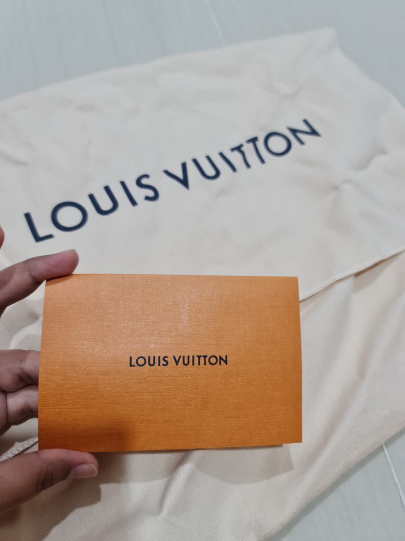 Brandnew Louis Vuitton Bow tie with dustbag box and receipt