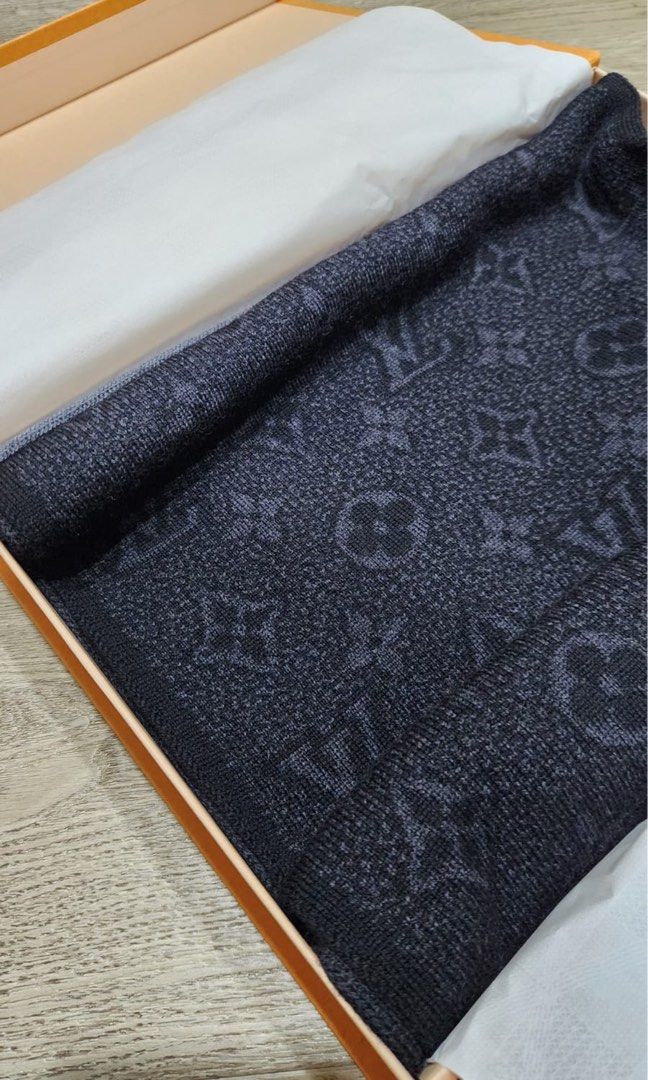 LV Men Scarf in Noir, Luxury, Accessories on Carousell