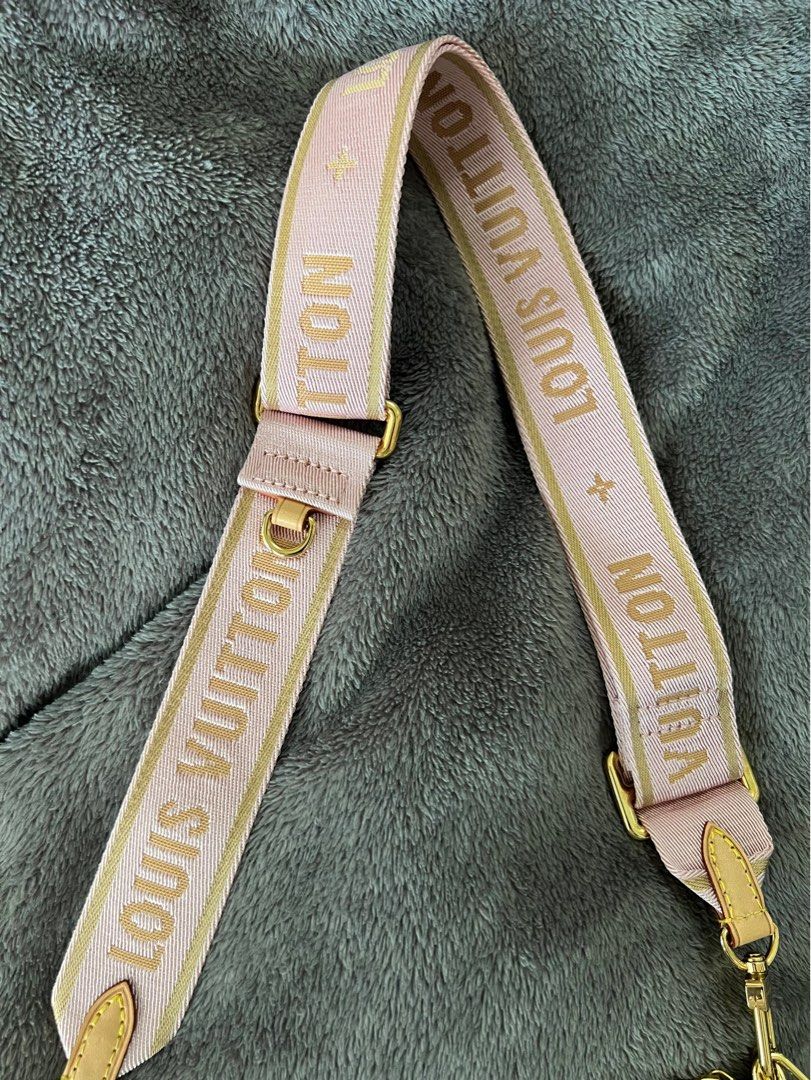 Unreachable - a closer look at the trendiest crossbody! 🔥 the Louis Vuitton  multipochette crossbody in rose clair. dm for inquiries. #louisvuitton  #louisvuittonbag #louisvuittonlover #lv #lvmultipochette #lvbag  #multipochette