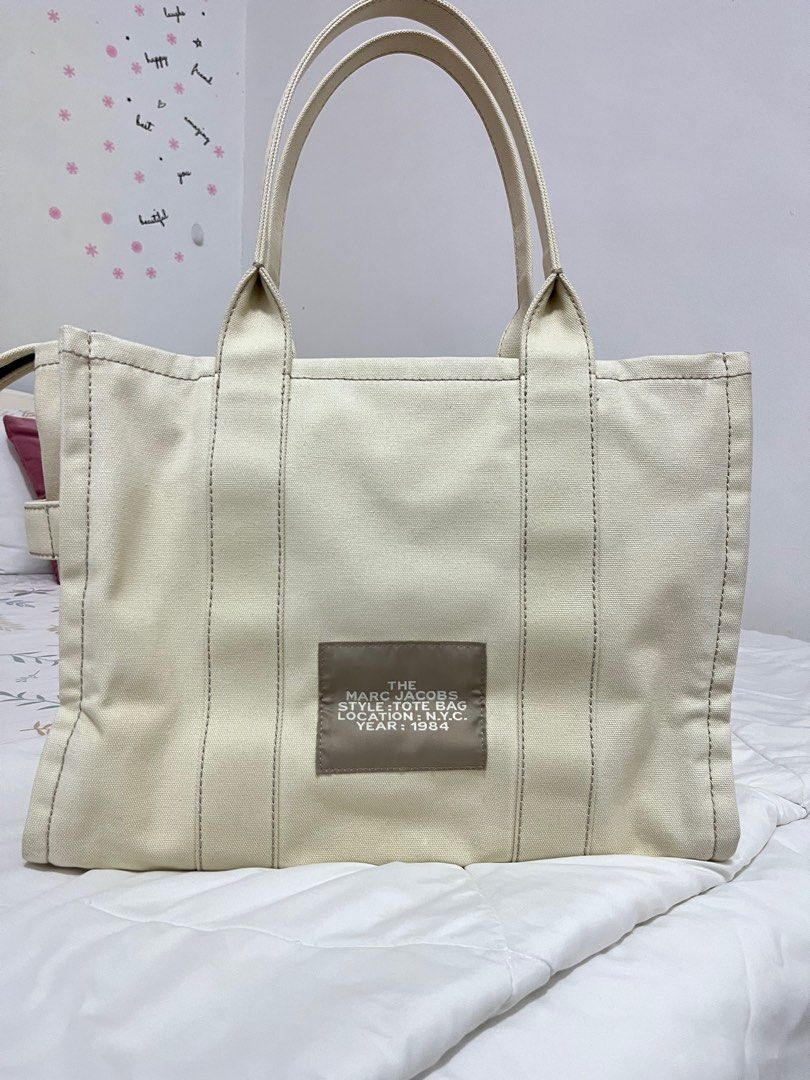 Marc Jacob Lampo Zip, Women's Fashion, Bags & Wallets, Tote Bags on  Carousell