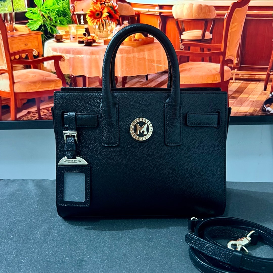 Metrocity Chain Black Leather Sling Bag, Luxury, Bags & Wallets on Carousell