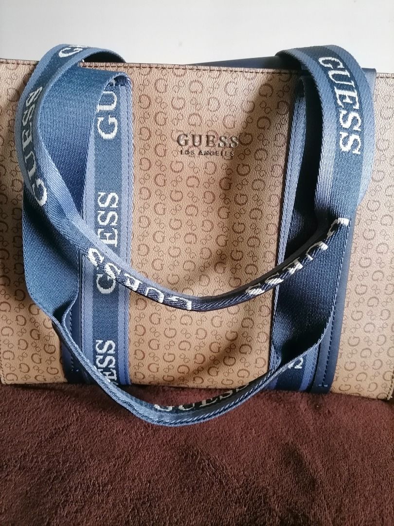 CLERANCE HOLIDAY SALE NEW ARRIVAL GUESS Tote Luxury Bags Wallets on Carousell