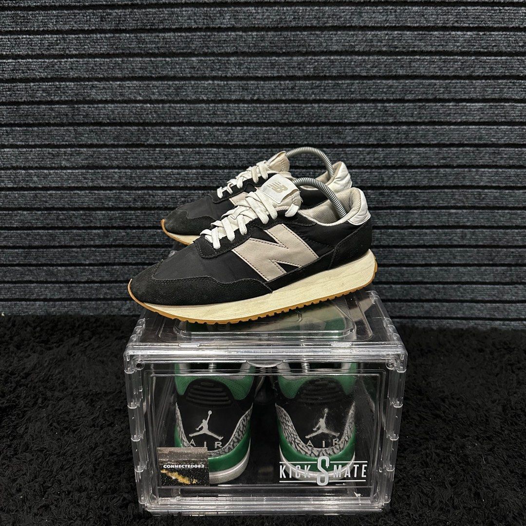 New Balance 237 (Category: Sneakers) located in Davao. Submitted by connected082 (Listing ID 1258517889, Image 1). Description: Size 8.5us / 26.5cm Excellent condition .