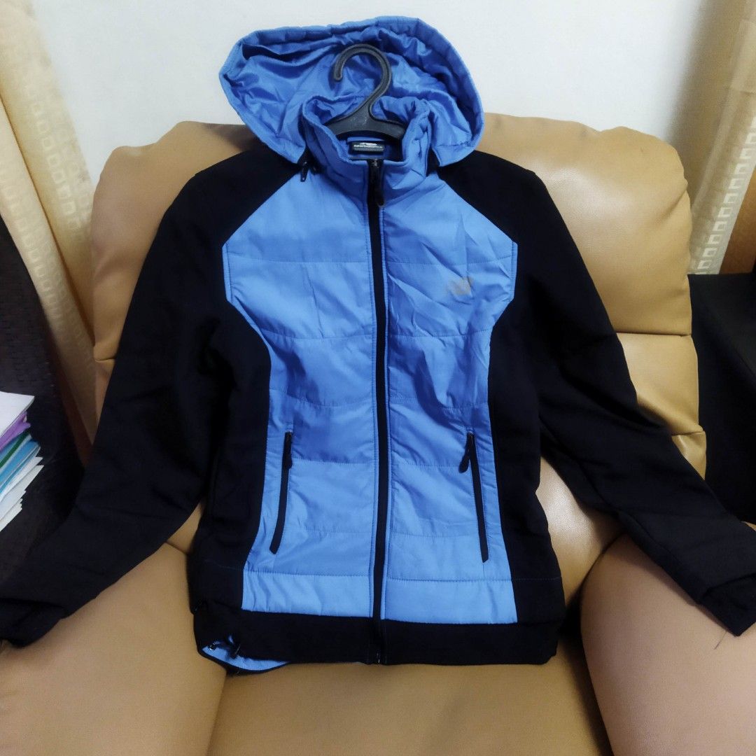 New Balance Outdoors Soft Shell Hoodie Dobby Overlay Small Women s Fashion Coats Jackets and Outerwear on Carousell