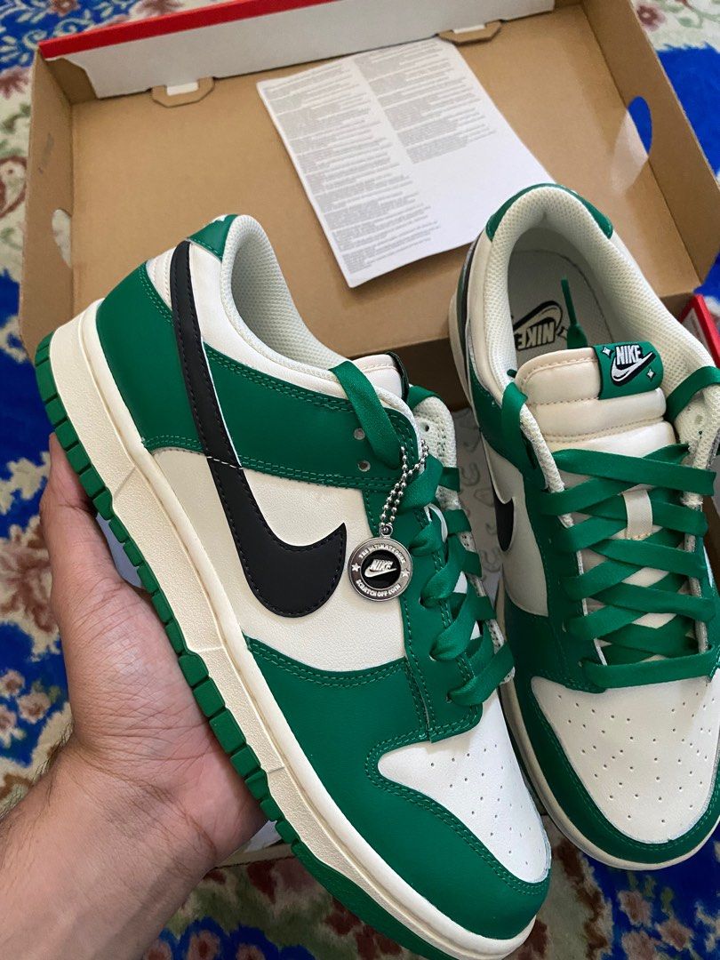 nike lucky green