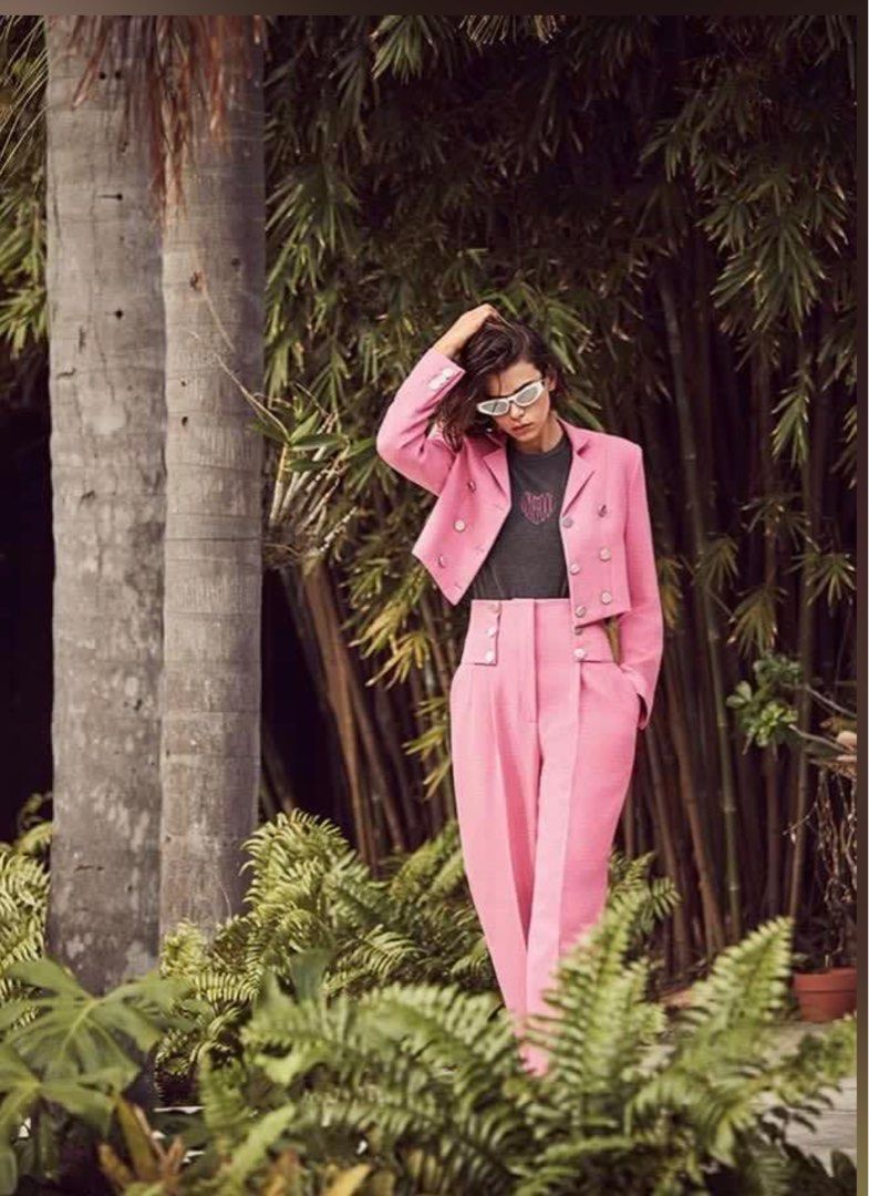 NWT Topshop Idol Pink Crop Blazer Women s Fashion Coats Jackets