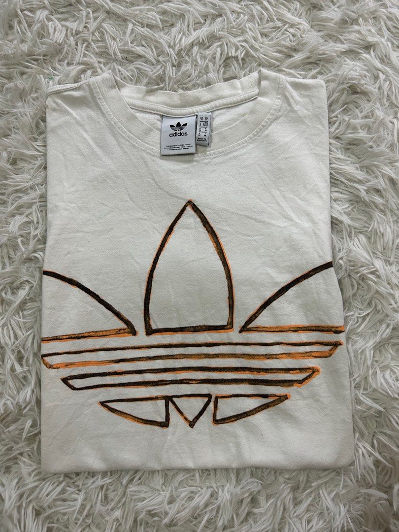 Original adidas tshirt trefoil Men s Fashion Tops Sets