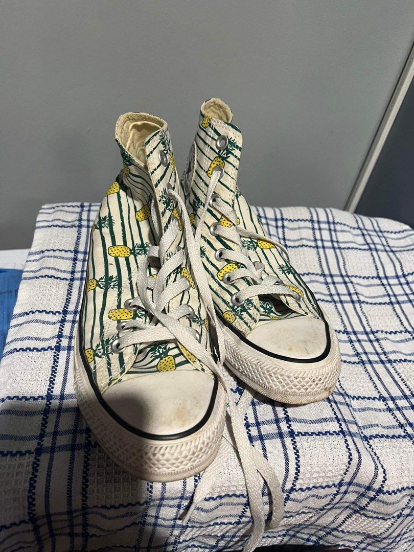 Pineapple converse deals
