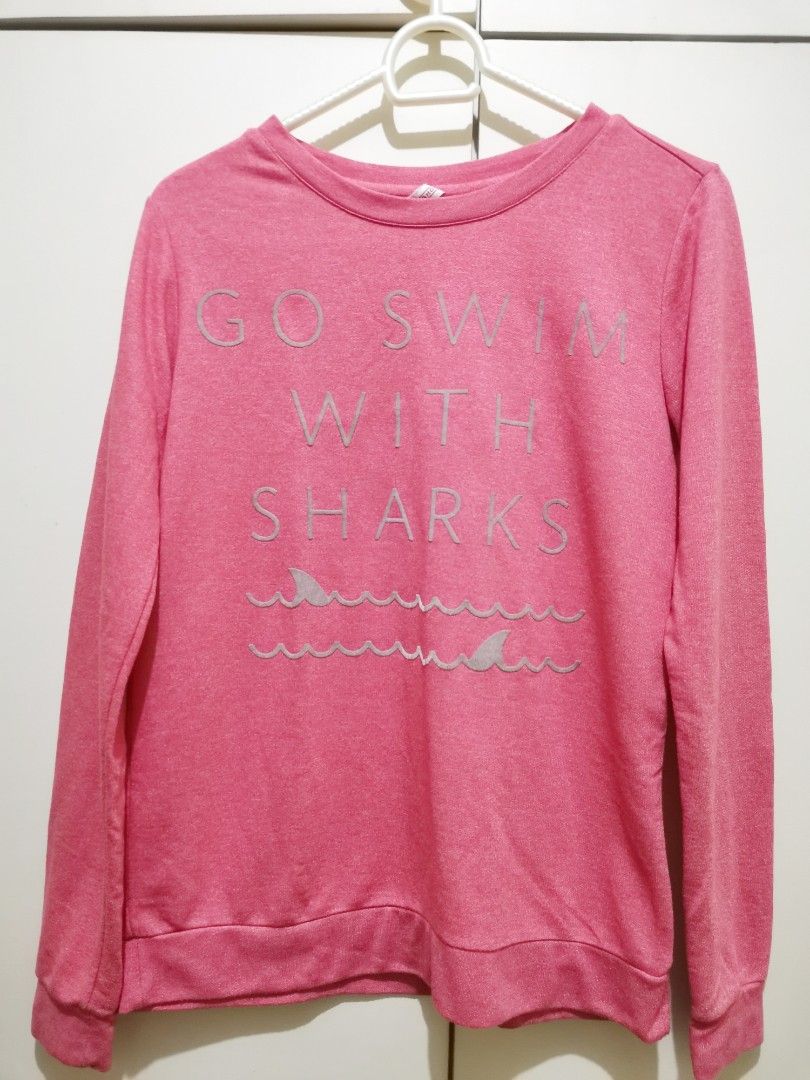Penshoppe Pink Sweatshirt (Category: Longsleeves) located in Davao. Submitted by allthatstuff (Listing ID 1258478804, Image 1). Description: L 23.5 inches W 18 inches (armpit to armpit) Sleeve length 23.5 inches Payment plus SF if delivery.