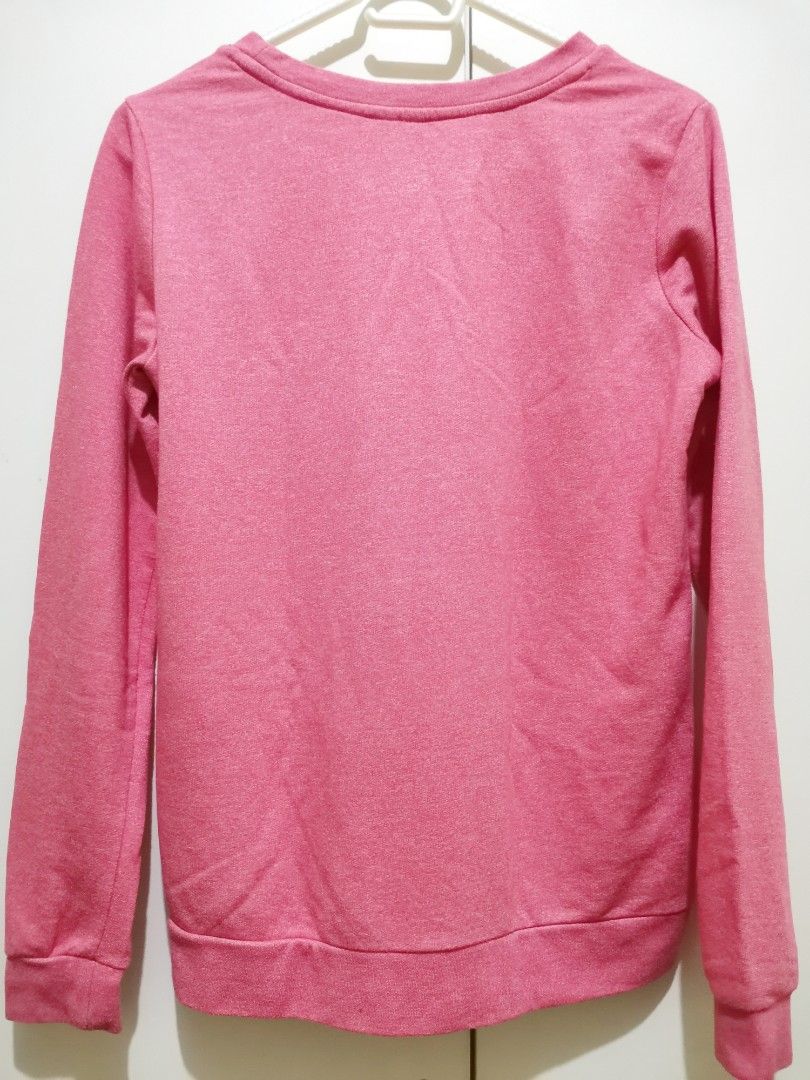 Penshoppe Pink Sweatshirt (Category: Longsleeves) located in Davao. Submitted by allthatstuff (Listing ID 1258478804, Image 2). Description: L 23.5 inches W 18 inches (armpit to armpit) Sleeve length 23.5 inches Payment plus SF if delivery.
