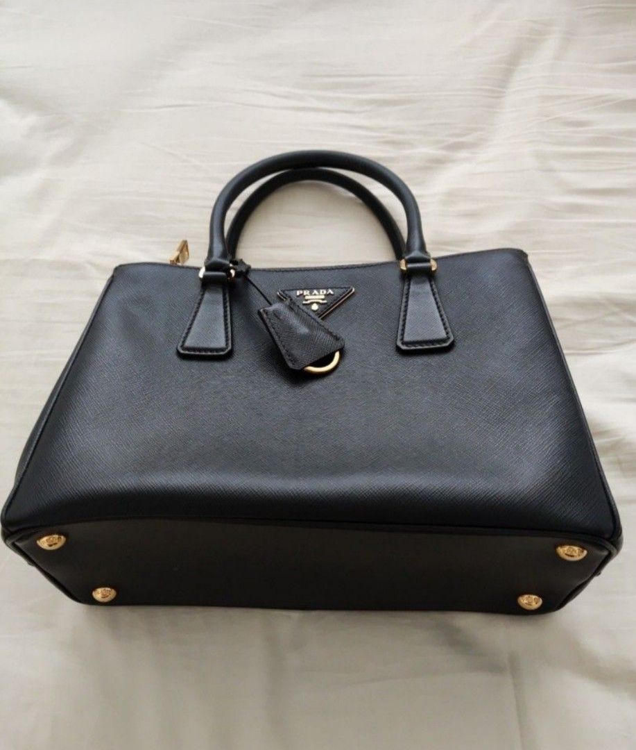 PRADA GALLERIA Classic Medium Prada Galleria Saffiano leather bag 1BA863
