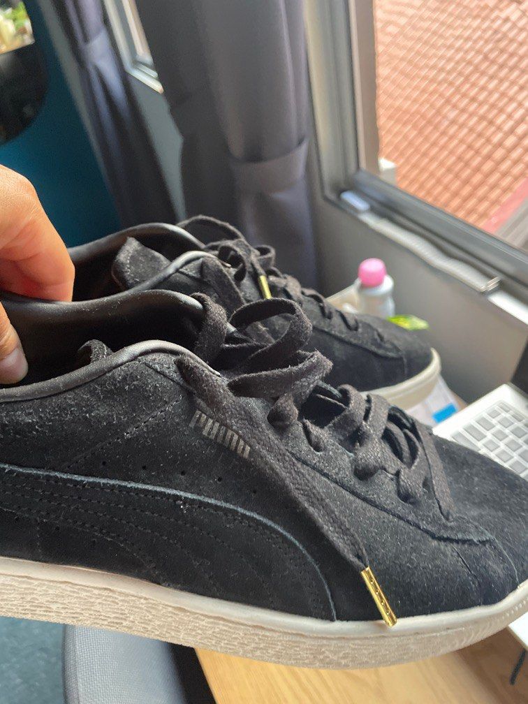 MUST SELL ASAP PUMA SUEDE CLASSICS MENS