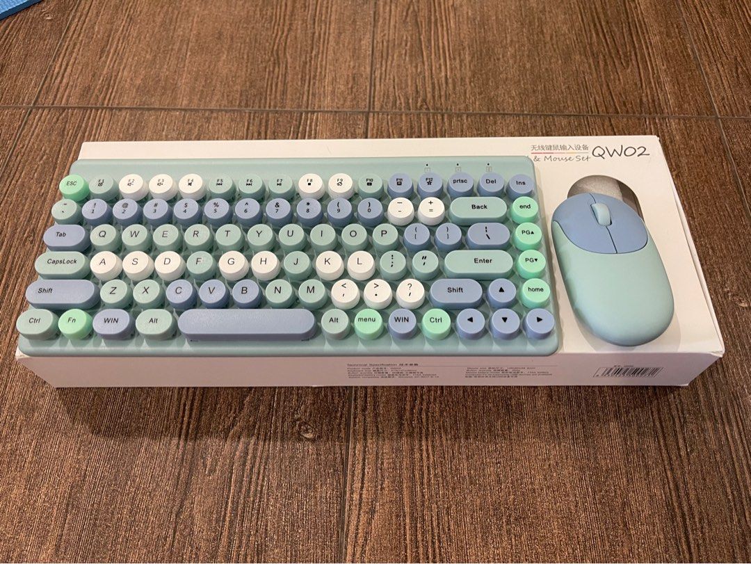Retro classic typewriter wireless keyboard and mouse, Computers & Tech