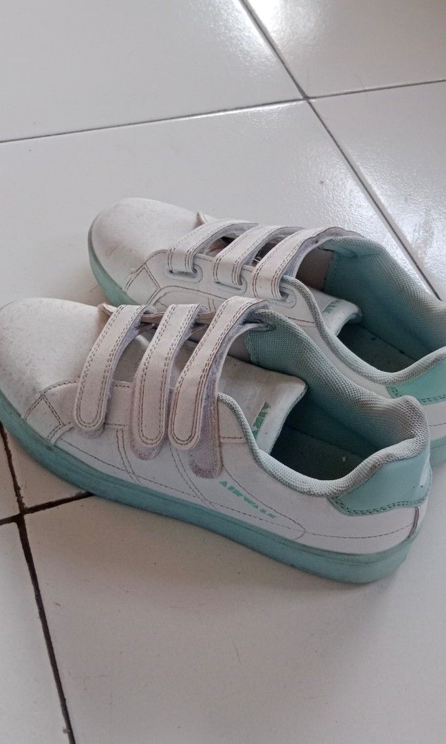 Sepatu Airwalk, Fesyen Wanita, Sepatu di Carousell