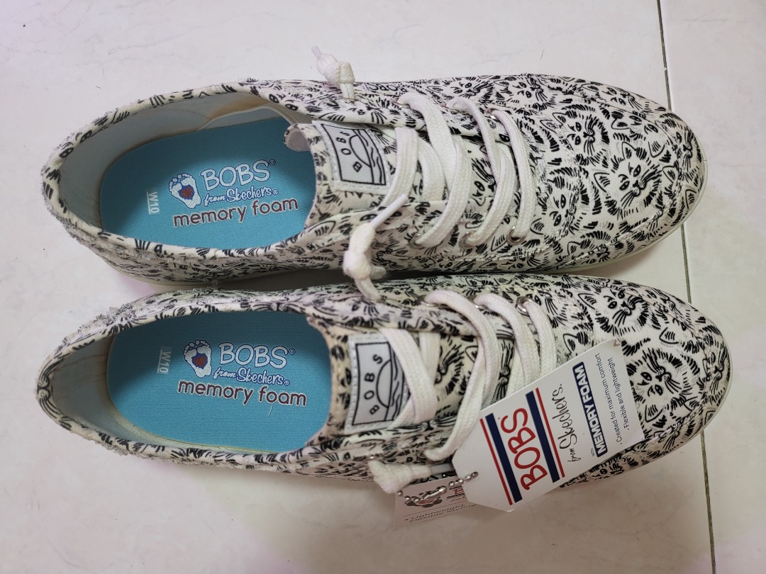 Skechers BOBS White Cat Drawing Doodles Walking Shoes Sneakers