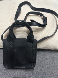 (Category: ) located in . Submitted by toffypreloved (Listing ID 1258392663, Image 1). Description: .