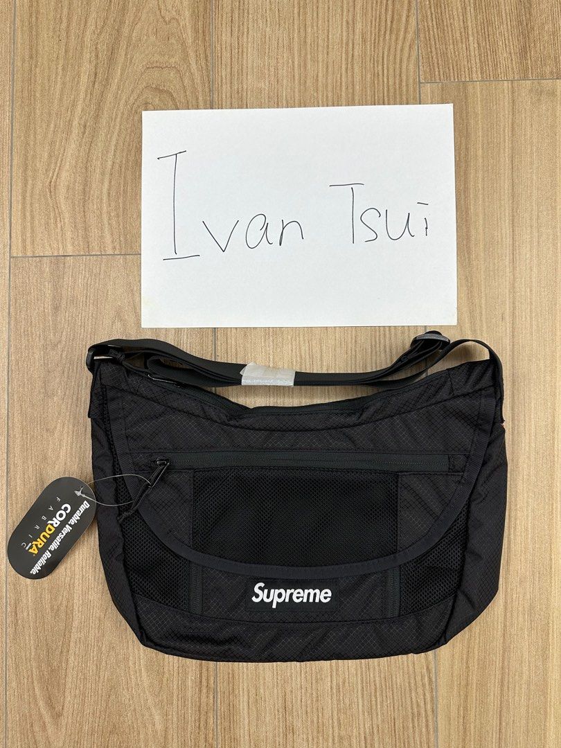 supreme small messenger bag (2022ss), 男裝, 袋, 小袋- Carousell