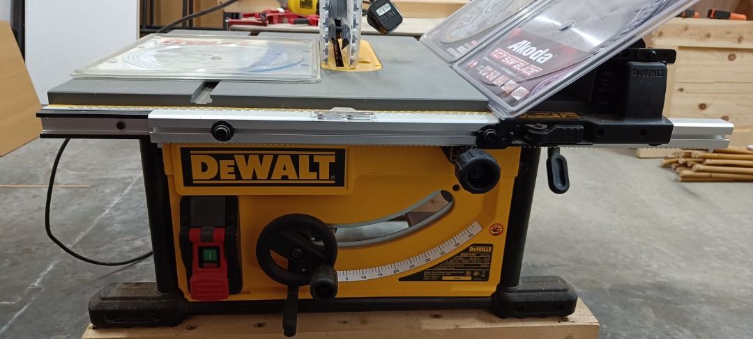 Dewalt 250mm table 2025 saw