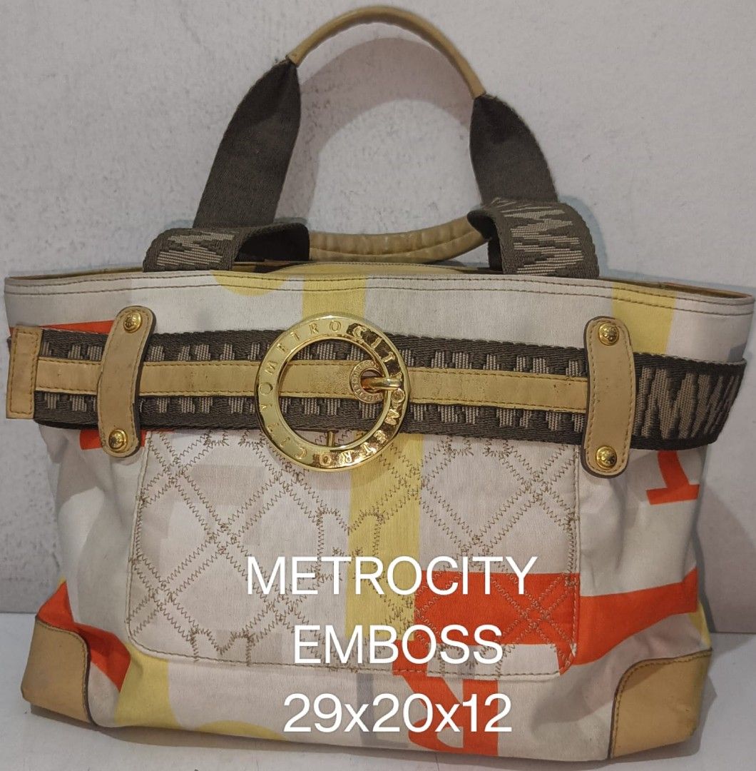 Tas Metro city, Fesyen Wanita, Tas & Dompet di Carousell