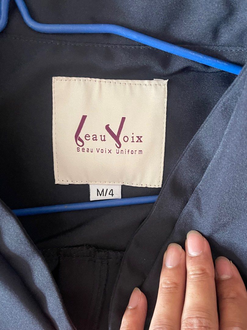 Temasek Polytechnic Grad Robe Temasek Poly graduation gown, Men's Fashion, Tops & Sets, Formal Shirts ...