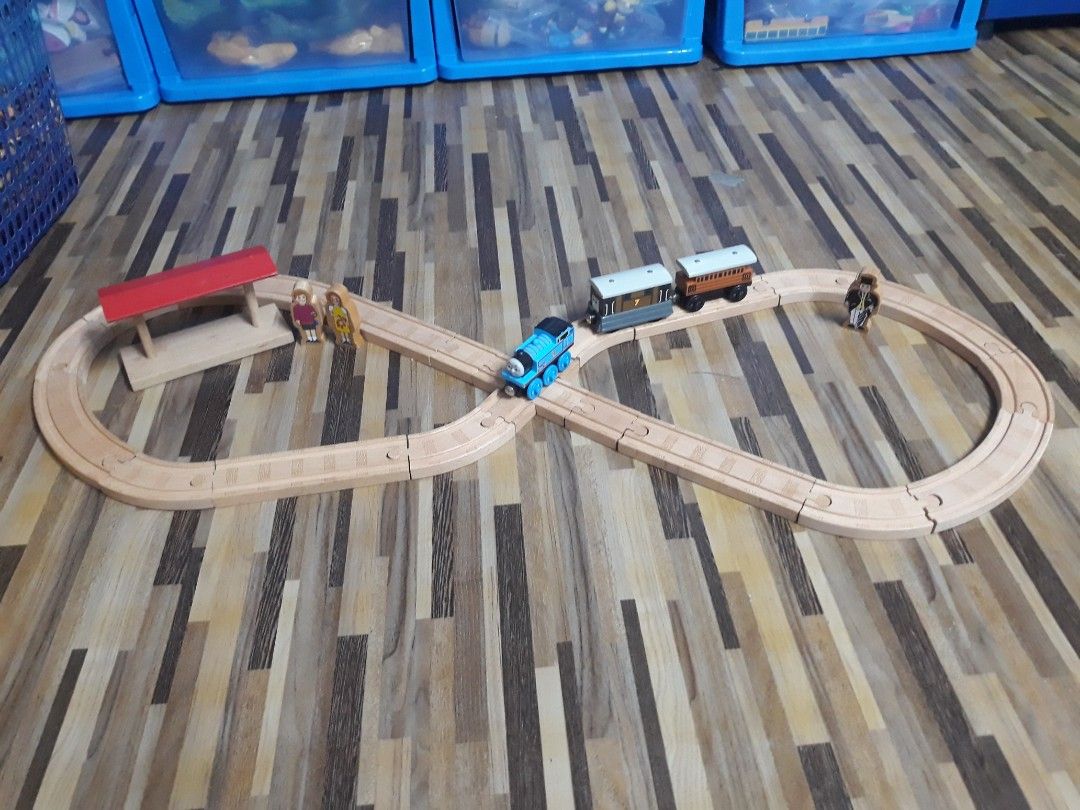 Gumtree lego train 2025
