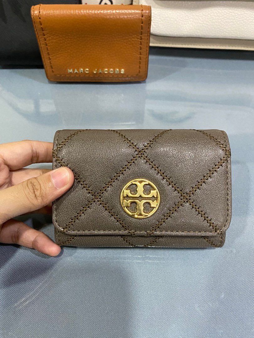 Tory Burch Card Holder Willa, Luxury, Bags & Wallets on Carousell