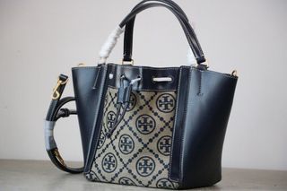 Original Tory Burch shoulder totes monogram 88400, Women's Fashion, Bags &  Wallets, Tote Bags on Carousell