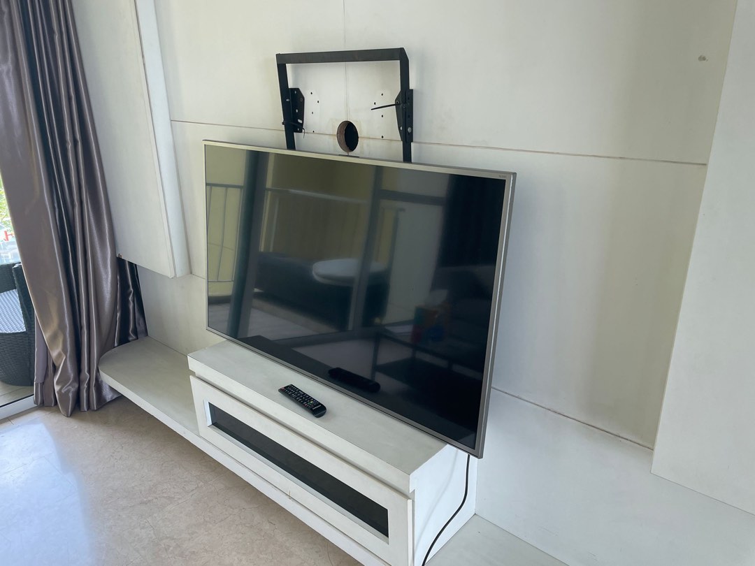 TV, Dining Table & Sofa Set, TV & Home Appliances, TV & Entertainment, TV on Carousell