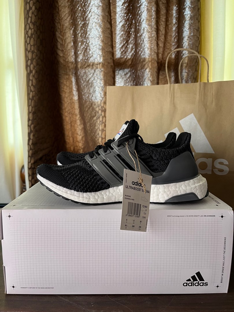 Adidas Women's Ultraboost 5.0 DNA W Sneakers in Pink/White/Turbo adidas