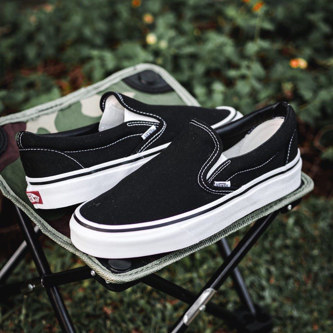 Vans slip on hitam putih shop