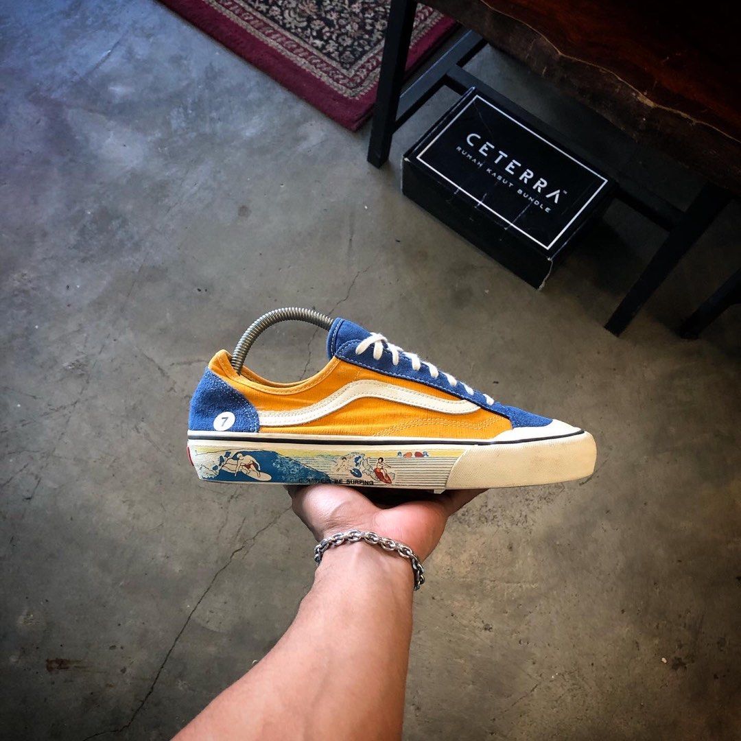 Vans surf shoes hotsell
