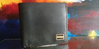 Vintage bally bifold wallet